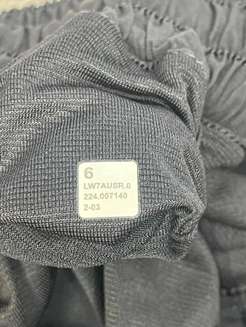 Lululemon Hotty Hot Low-Rise Lined Short 2.5